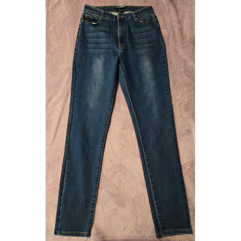 Fashion Nova Indigo Straight Leg Jeans